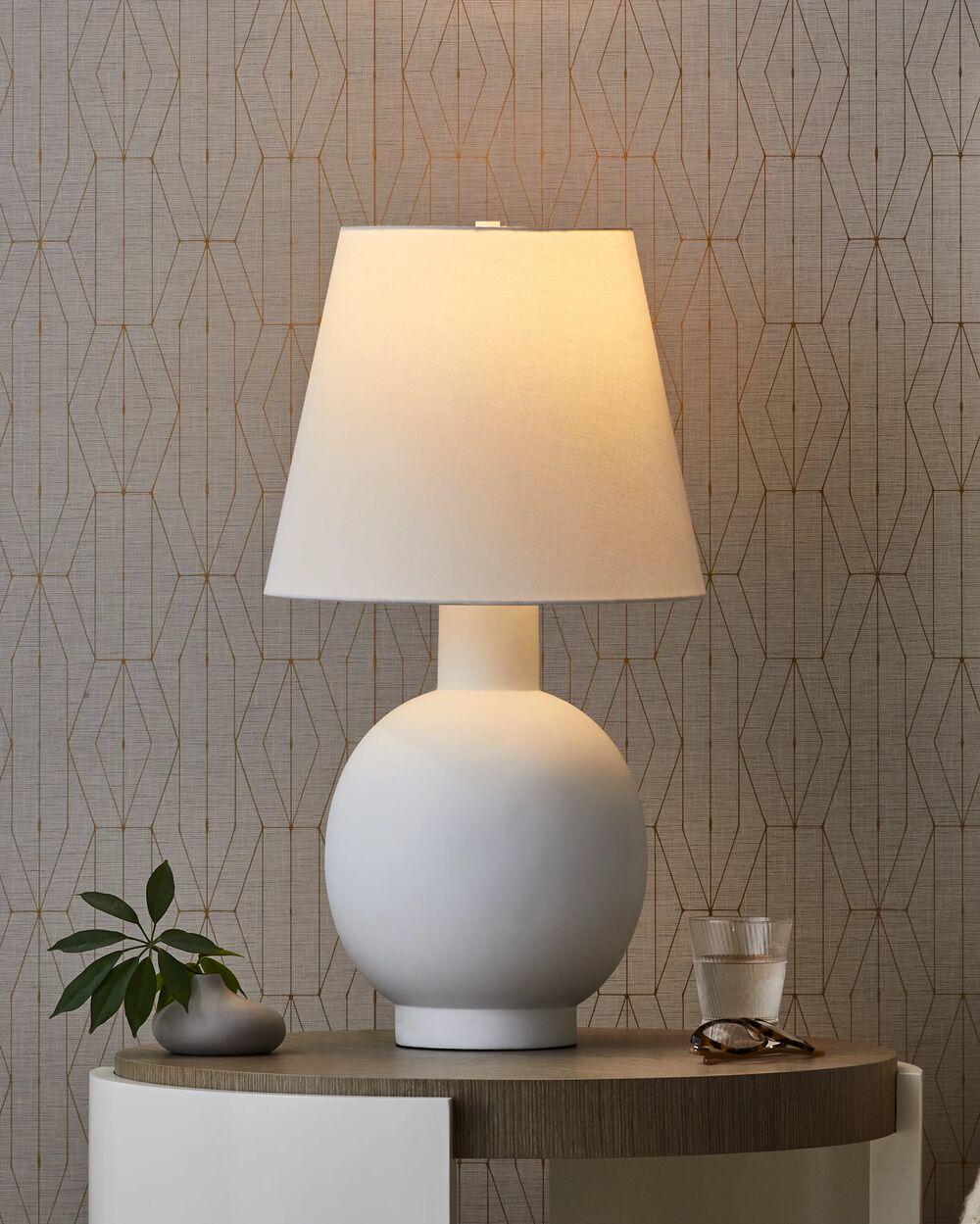 GlucksteinElements Colette table lamp bedroom for better sleep