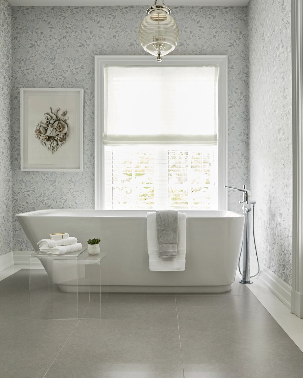 Self care retreat GlucksteinHome bathroom