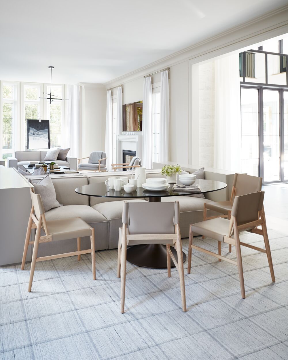 GlucksteinHome dining at home