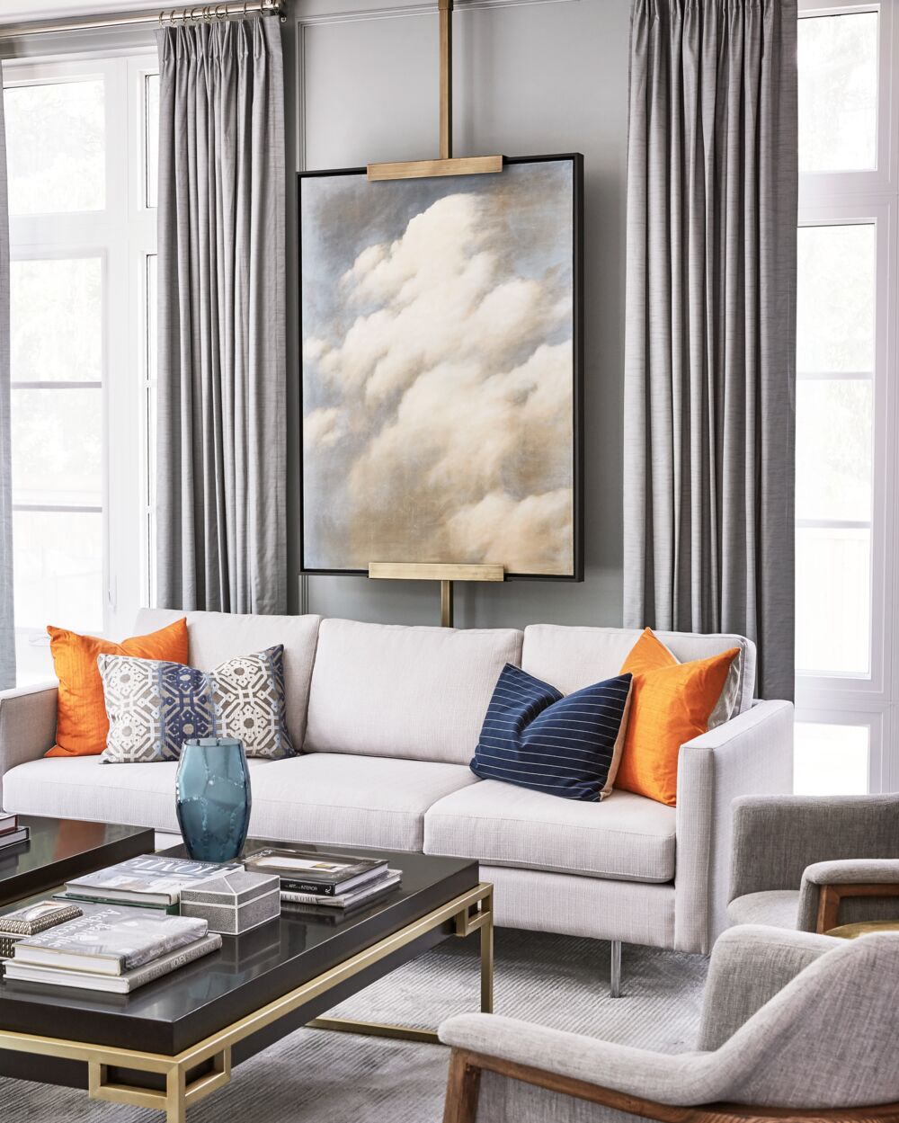 Ideas to display art GlucksteinHome easel mounted