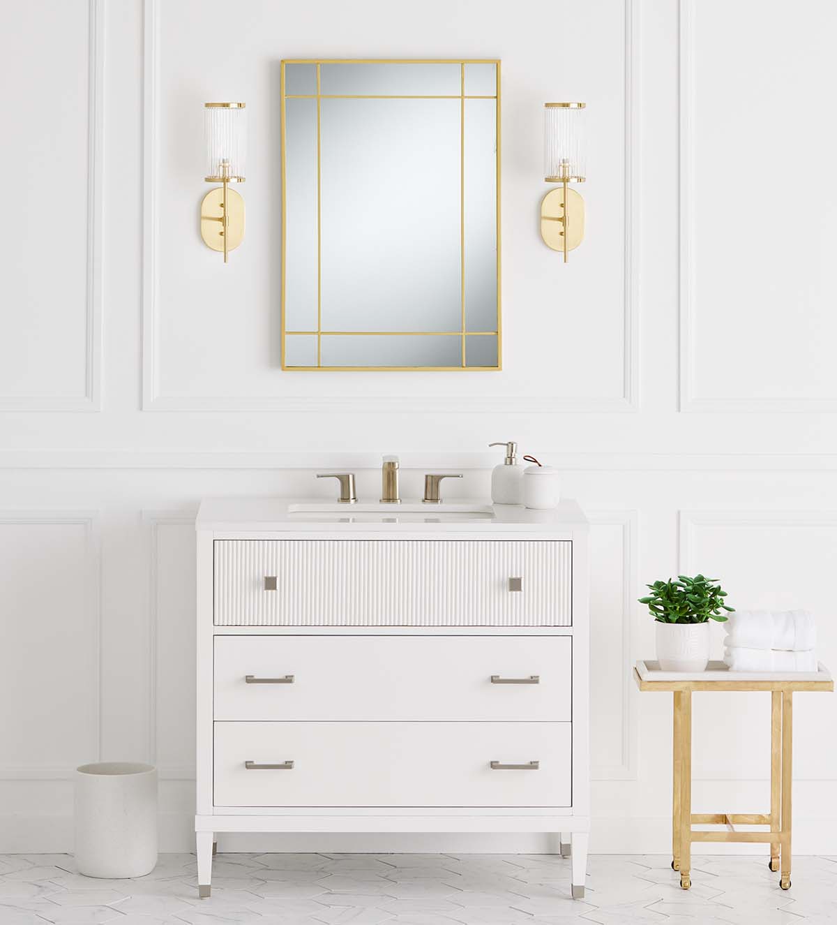 GlucksteinElements | Bathroom mirrors and lighting