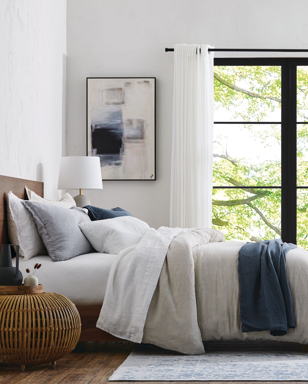 How to give your bedroom and easy summer makeover