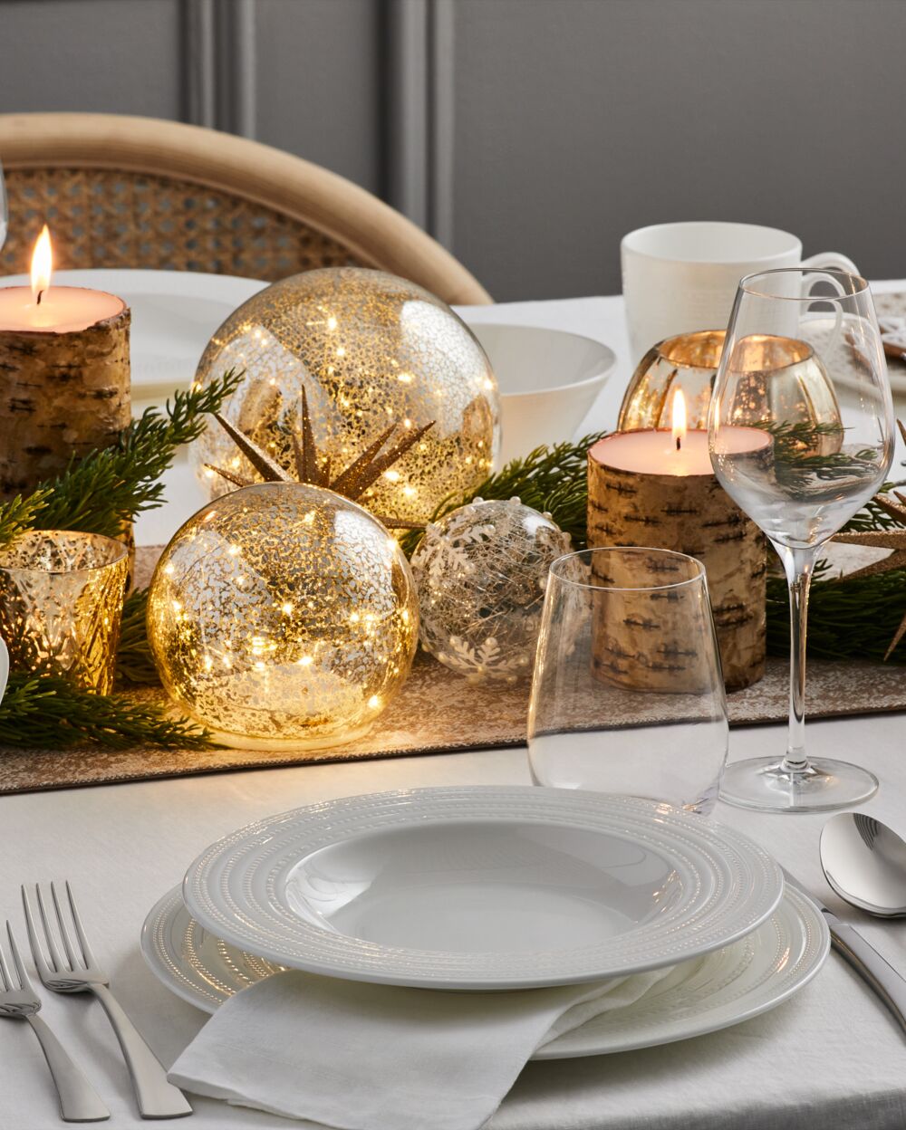 How to host a holiday party in a small space