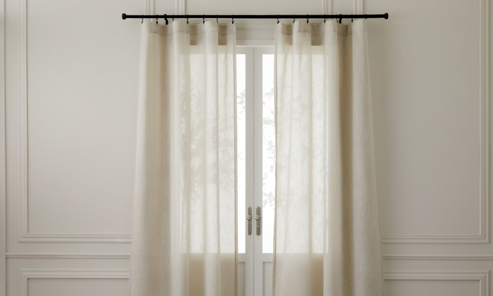 6 Mistakes to Avoid When Hanging Drapery