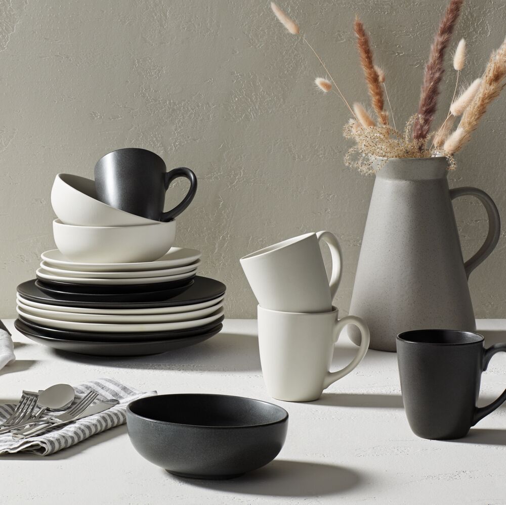 GlucksteinHome Logan stoneware dinnerware