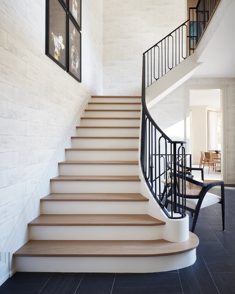 Curved Elegant staircase design idea Brian Gluckstein