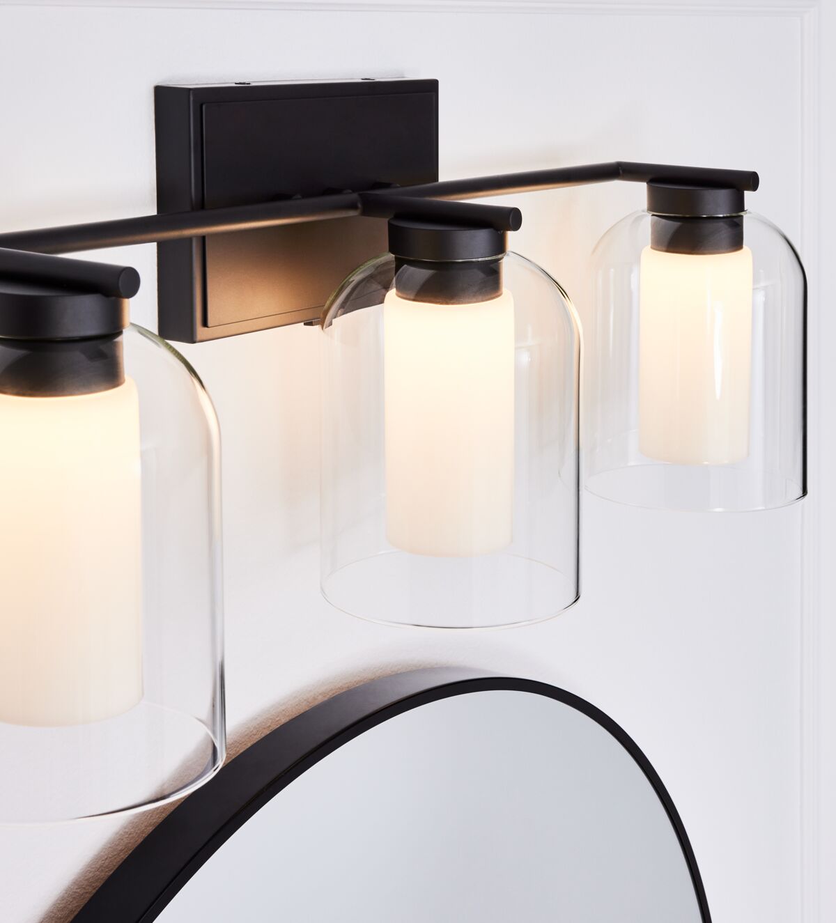 GlucksteinElements Carlyle vanity light