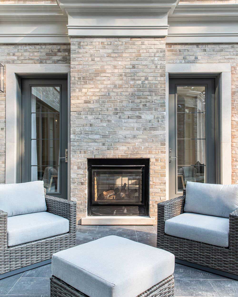 Outdoor fireplace design GlucksteinHome