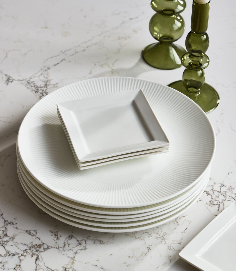 GlucksteinHome Delphine dinnerware